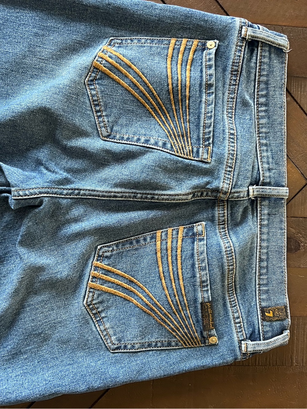 7 for all man kind women’s jeans size 29 in perfect condition!